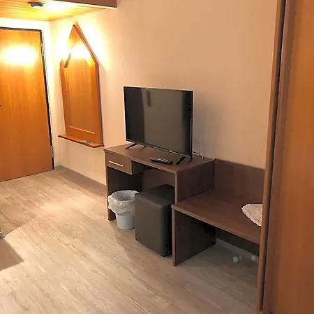 Poseidon Hotel 2*